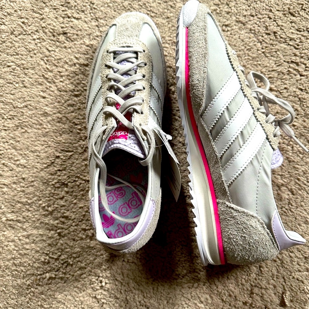 Rare Adidas SL 72 gray, white and pink Sneakers. NWT